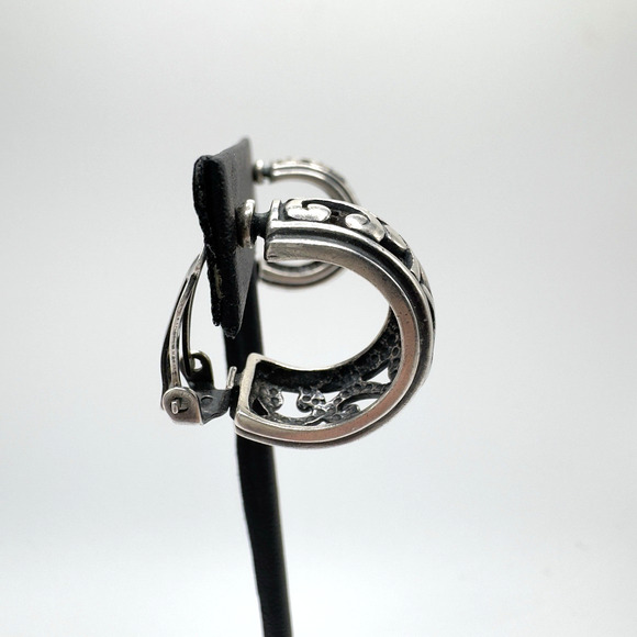 Silpada Sterling Silver Hoop Earrings Clip On Oxidized Scroll Work Vintage .875" - Picture 3 of 7